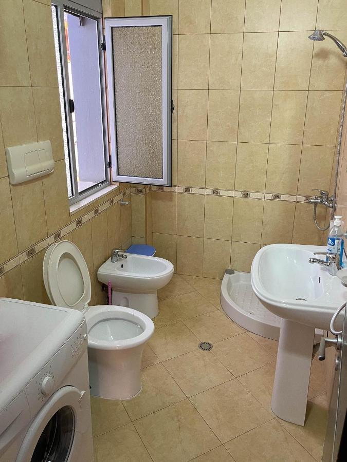 Aulona'S Apartment Vlorë Buitenkant foto