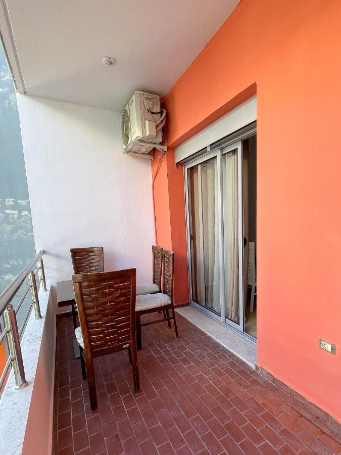 Aulona'S Apartment Vlorë Buitenkant foto